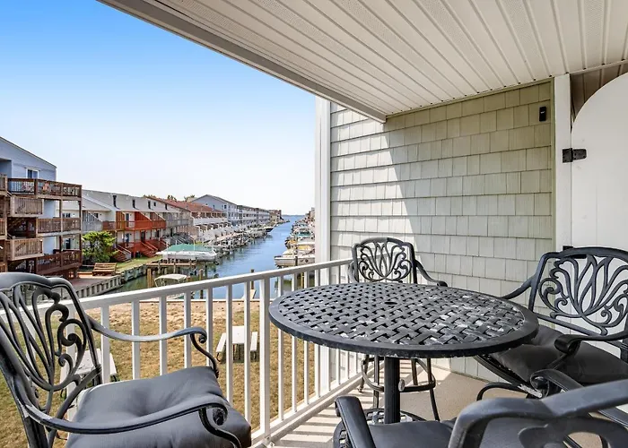 Apartment Discovery One A3 *