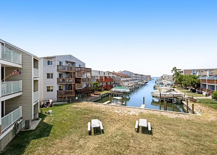 Apartment Discovery One A3